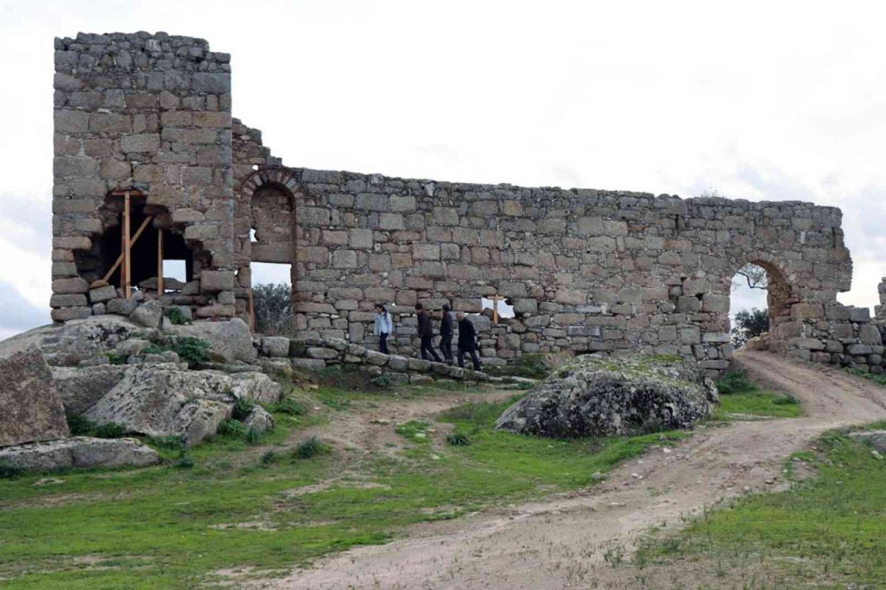 Göl Kalesi ‘Herakleie’ ilgi odağı