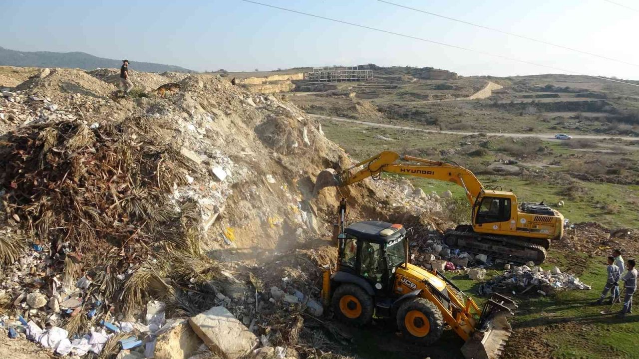 Kayıp Mine kadavra köpekleriyle aranıyor