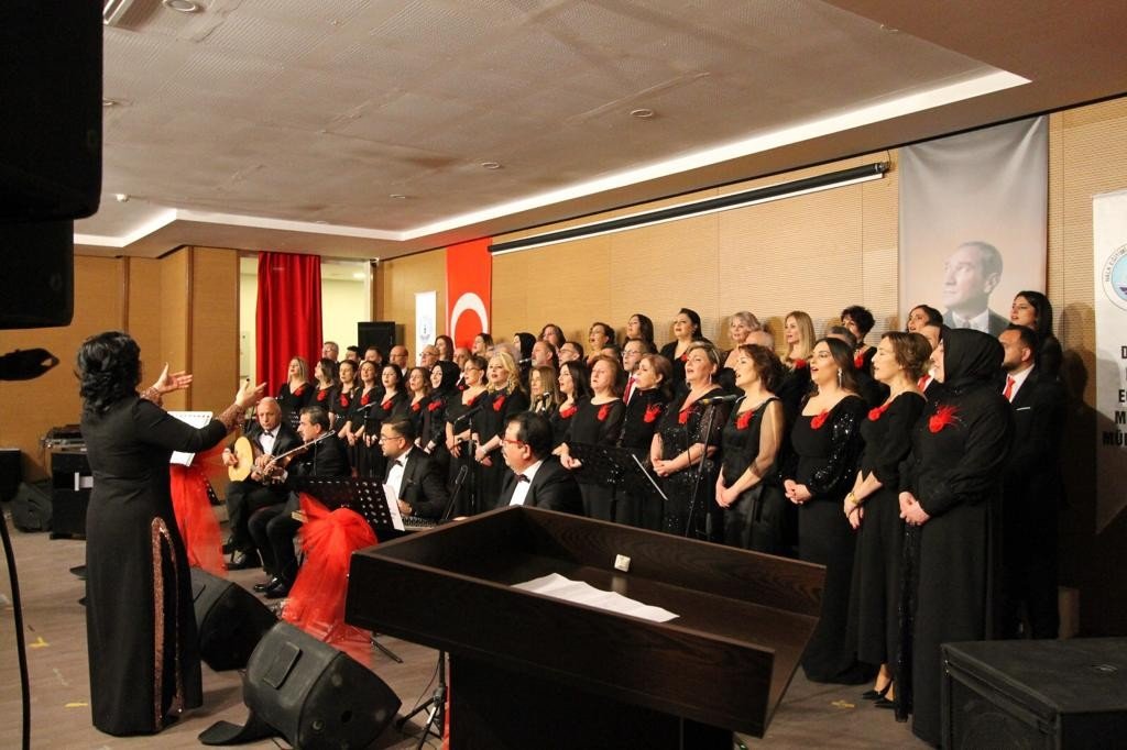 Konser büyük ilgi gördü