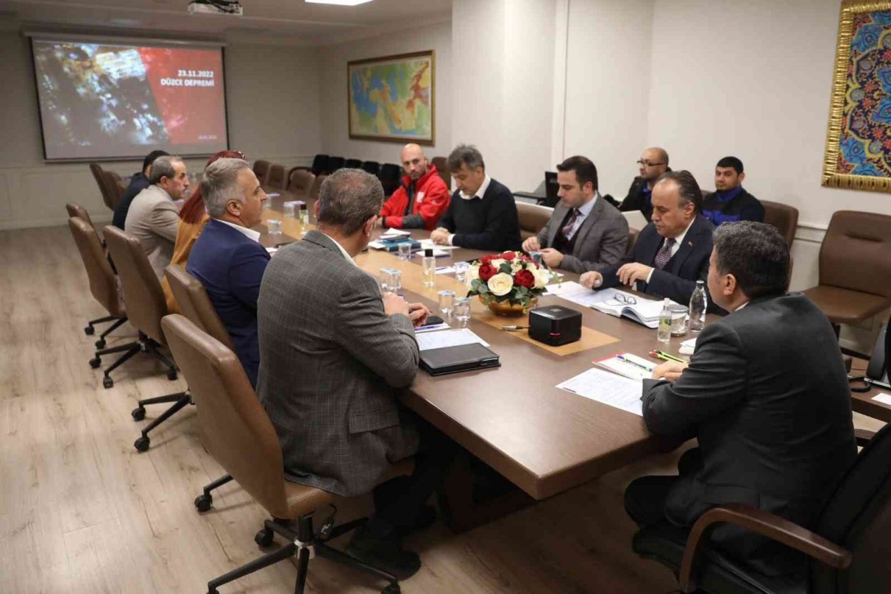 Depremin yaraları sarılıyor