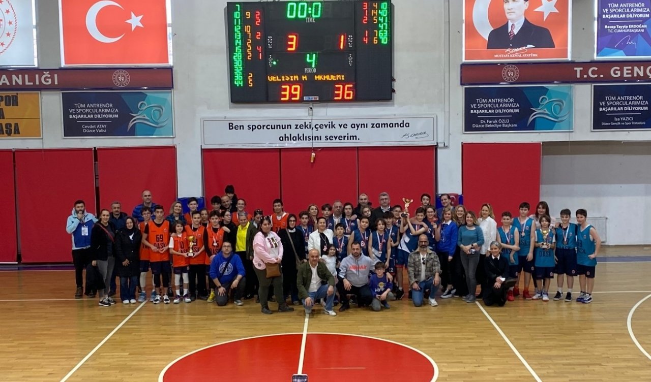 Basketbolda Düzce Atletik birinci oldu