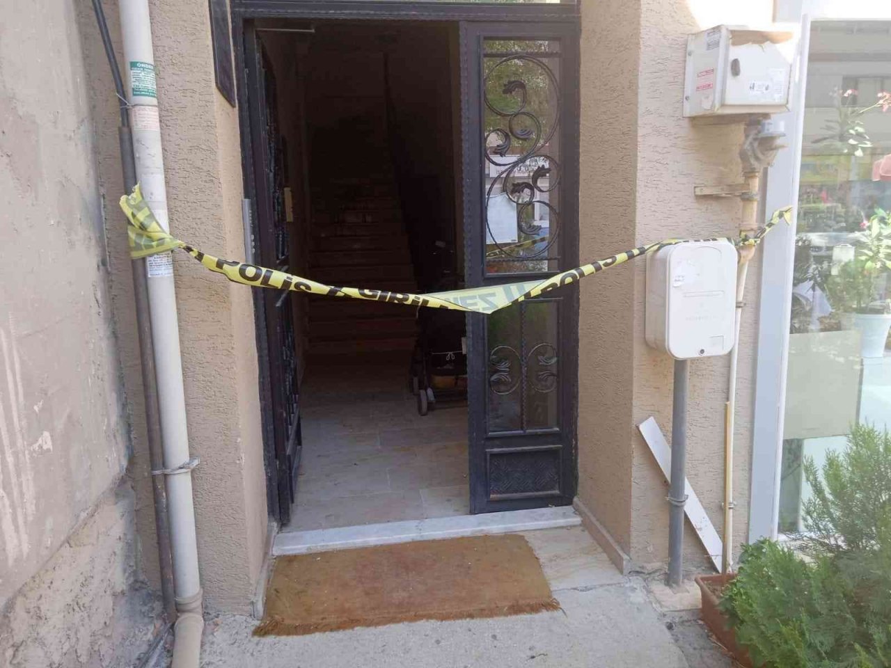 Komşusunu pompalı tüfekle öldüren sanığın yargılandığı dava ertelendi