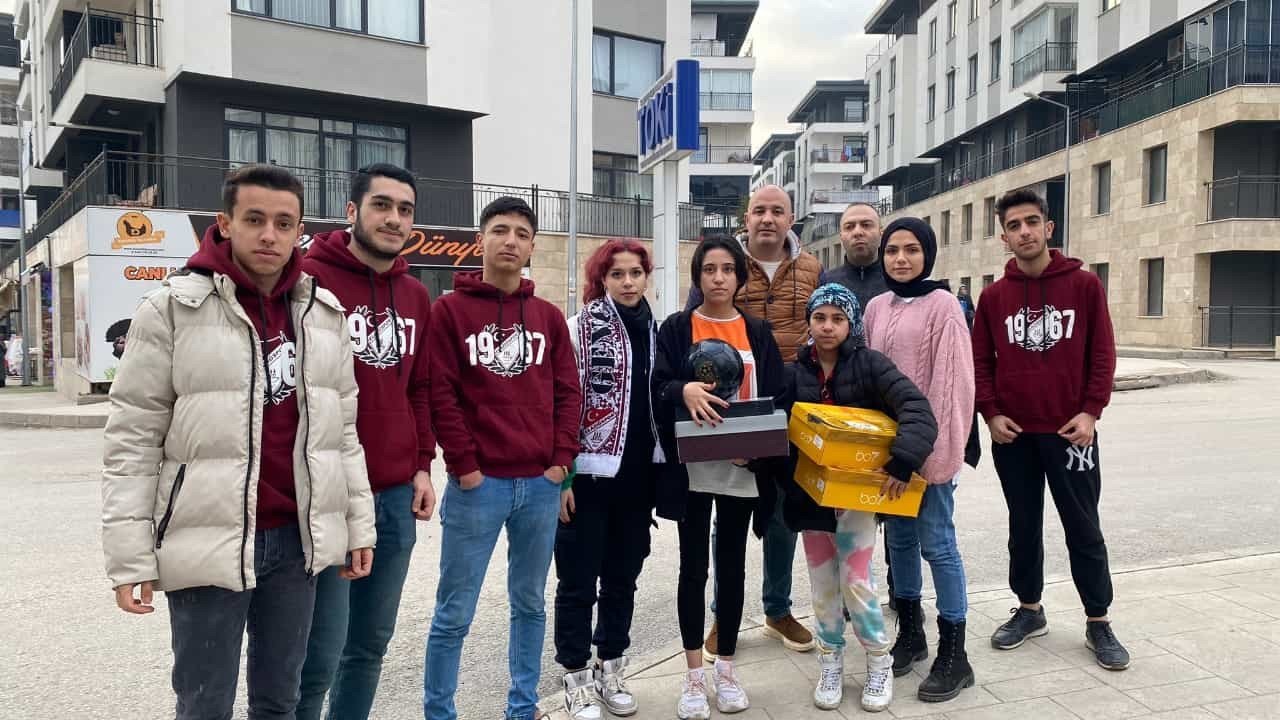 Gençlik 23’ün kampanyası yürekleri ısıttı