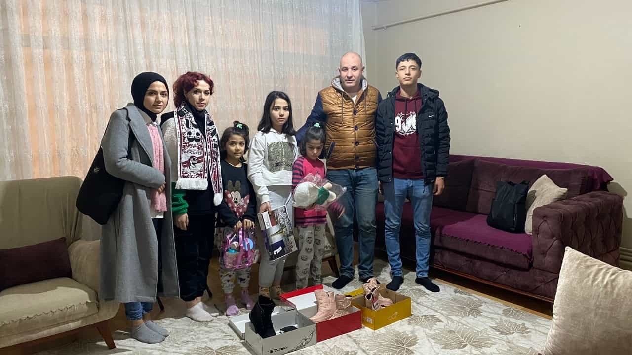 Gençlik 23’ün kampanyası yürekleri ısıttı