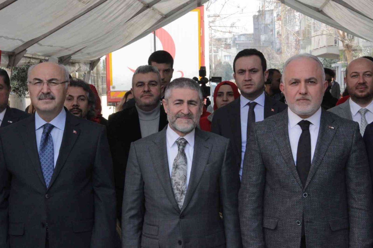 Bakan Nebati: “Kızılay sadece kan bağışı yürüten bir yer değil”