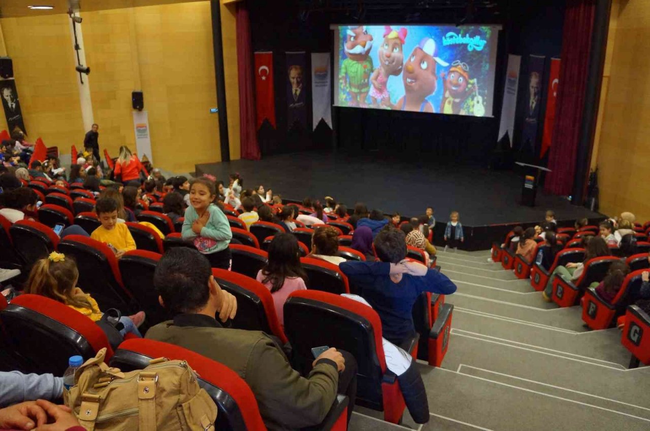 Marmaris’te çocuklara eğlenceli tatil