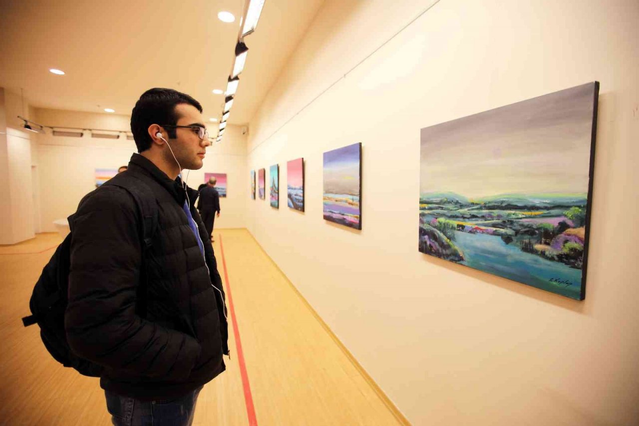 SANKO Sanat Galerisi’ndeki ‘dinginlik’ temalı resim sergisi