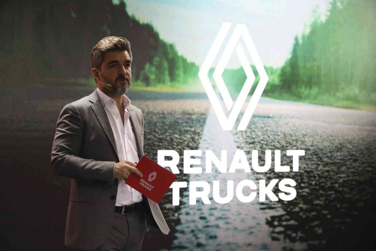 Renault Trucks Türkiye, 2022 yılını ithal ürünler arasında lider olarak tamamladı
