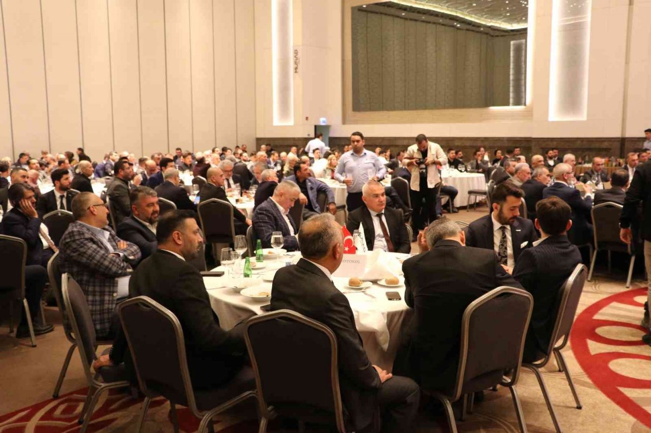 Tarım ve Orman Bakanı Kirişci: "Çiftçi evinde oturacak tarlasındaki sulama sistemine elindeki cep telefonundan müdahil olacak”