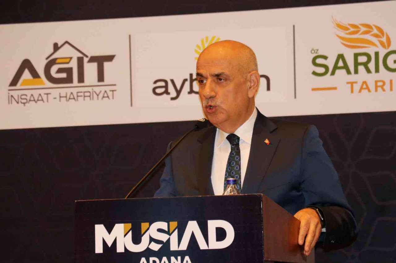 Tarım ve Orman Bakanı Kirişci: "Çiftçi evinde oturacak tarlasındaki sulama sistemine elindeki cep telefonundan müdahil olacak”