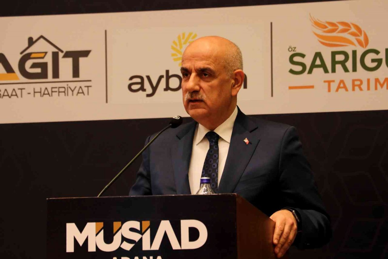 Tarım ve Orman Bakanı Kirişci: "Çiftçi evinde oturacak tarlasındaki sulama sistemine elindeki cep telefonundan müdahil olacak”