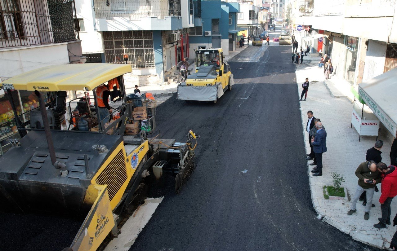 Akdeniz’de asfalt atağı