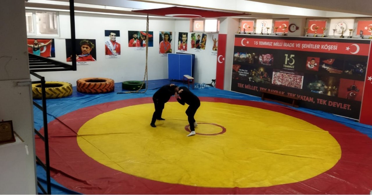 Aydın’da çocuklar hem eğleniyor, hem spor yapıyor