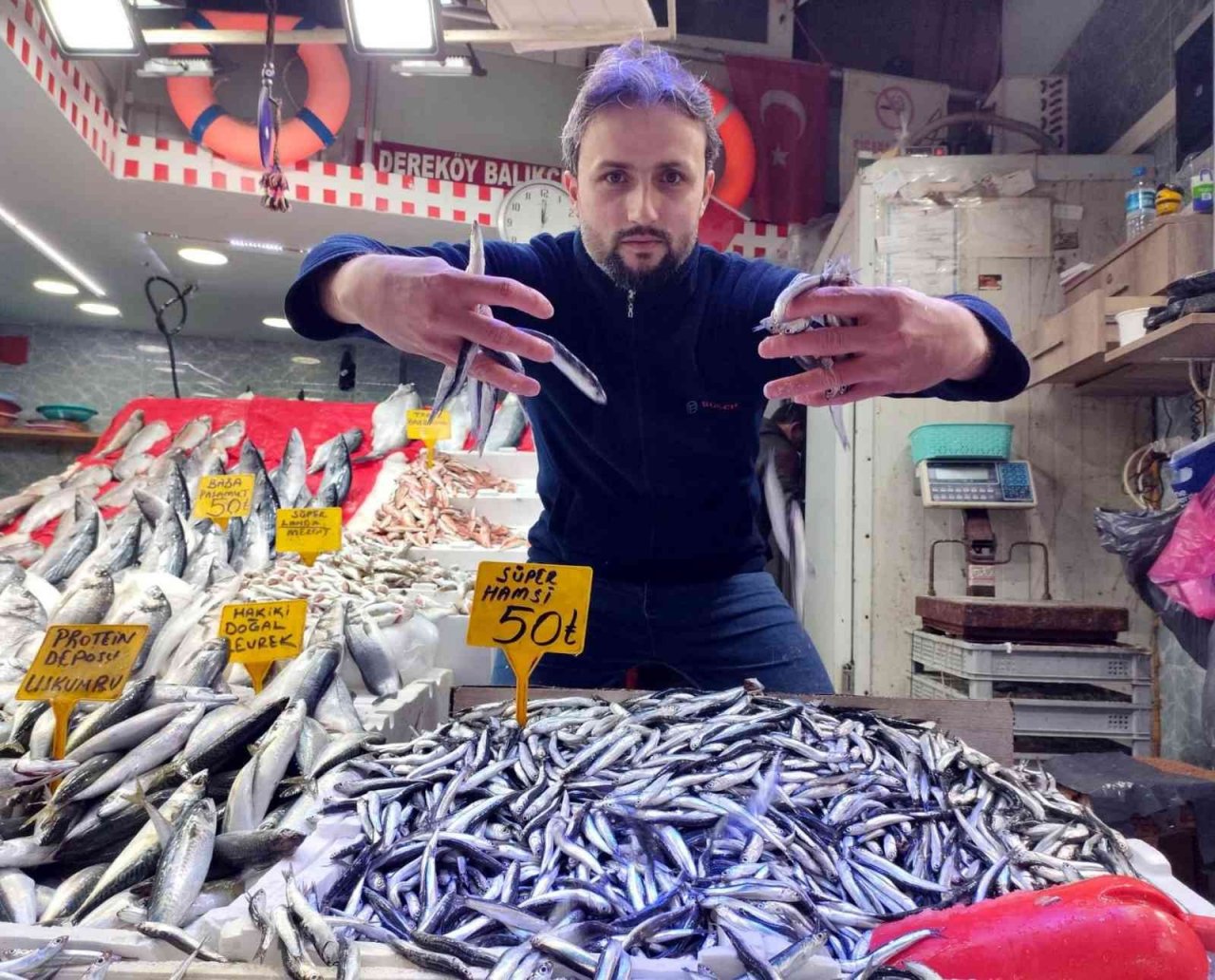 Havalar soğudu, balık tezgahları şenlendi