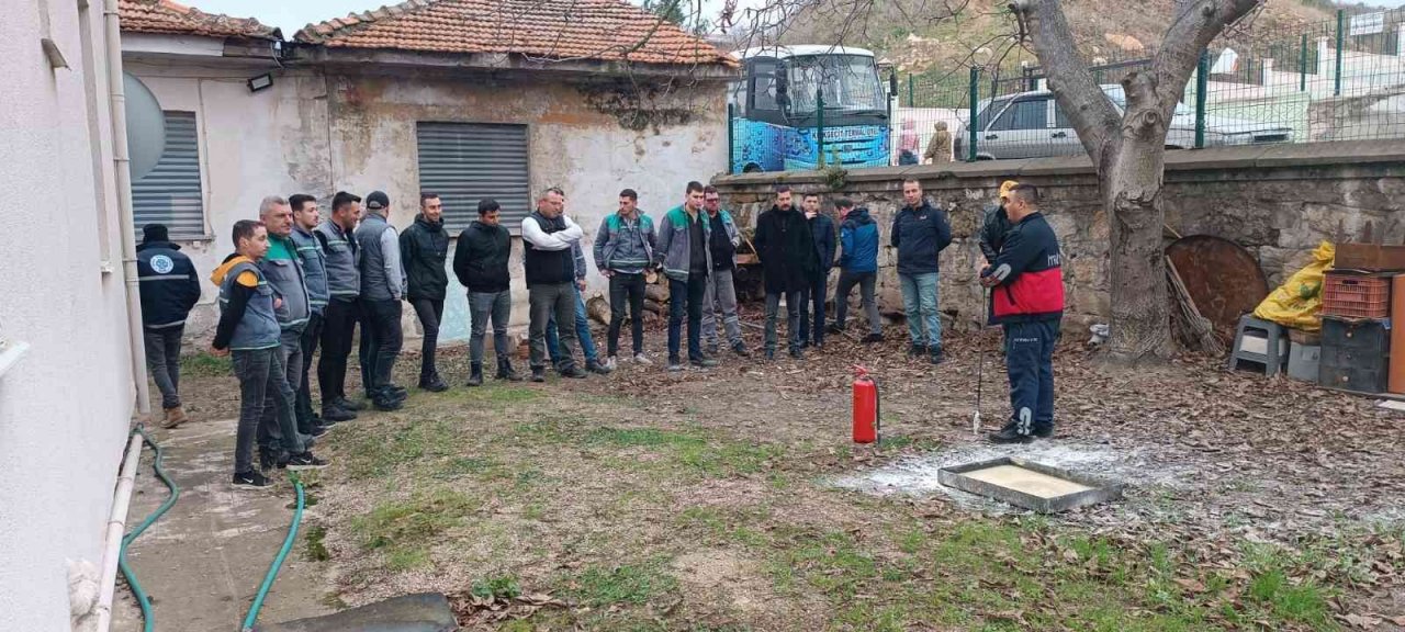 Biga İtfaiyesi’nden Yangın Eğitimi ve Tatbikatı