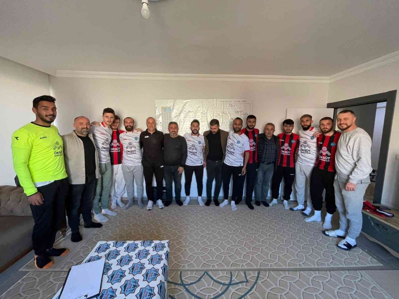 Develigücü’nde 15 futbolcu gitti, 12 futbolcu geldi