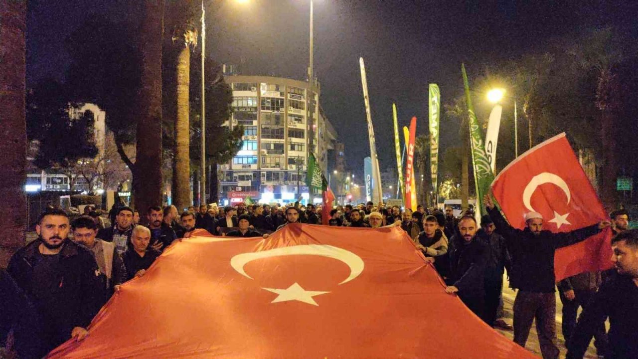 İsveç’e tekbir sesleriyle tepki gösterildi