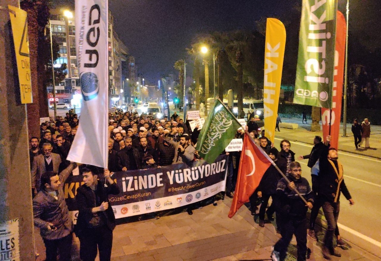 İsveç’e tekbir sesleriyle tepki gösterildi