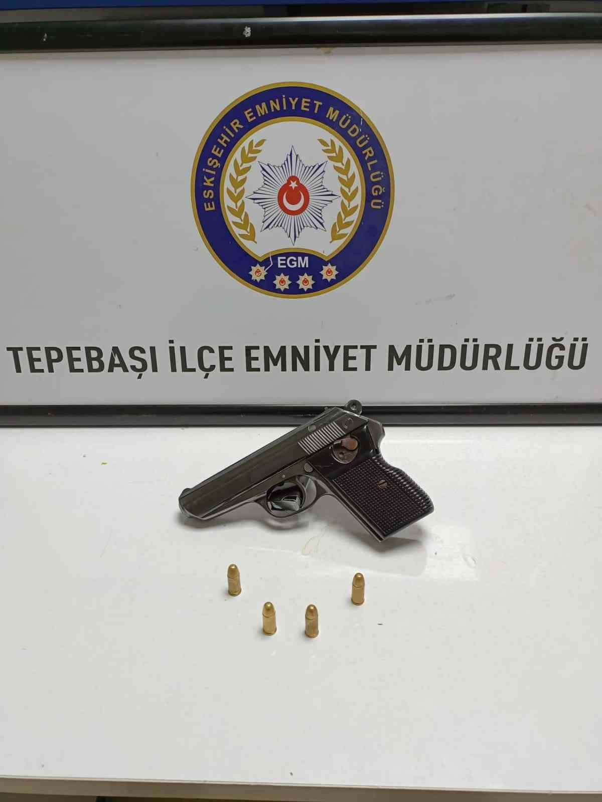 Kesinleşmiş hapis ve aranması bulunan şahıslar yakalandı