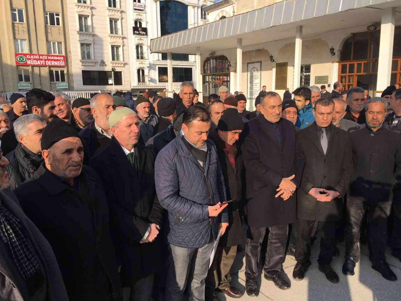 İsveç ve Hollanda’da Kur’an-ı Kerim saldırılarına Elazığ’dan tepki