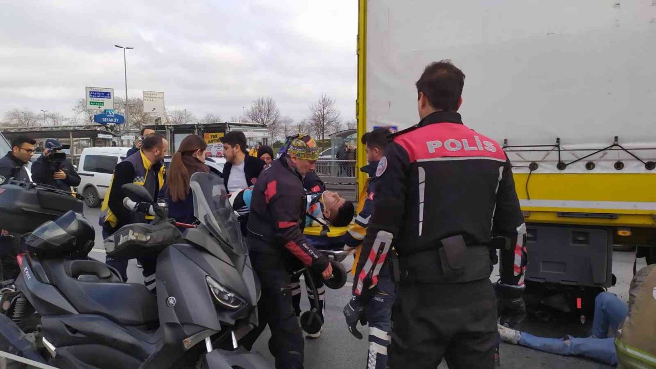 E-5 karayolunda feci kaza: 2 yaralı