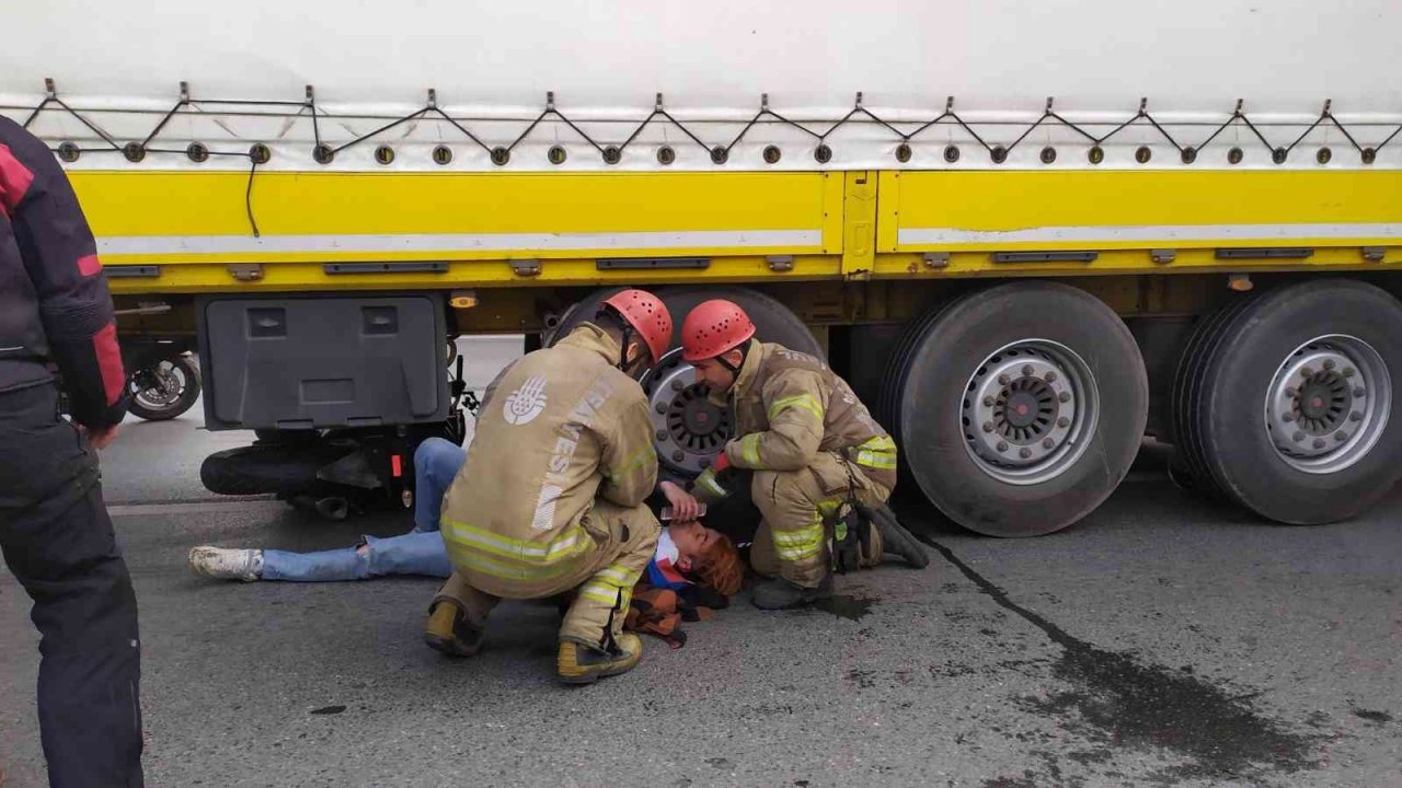 E-5 karayolunda feci kaza: 2 yaralı