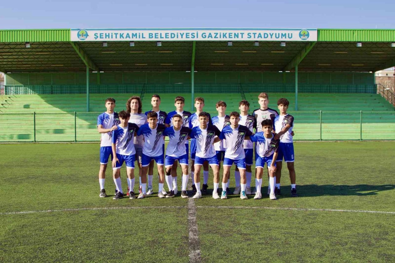 Şehitkamil Futbol Akademisi’nde yarıyıl mesaisi başladı