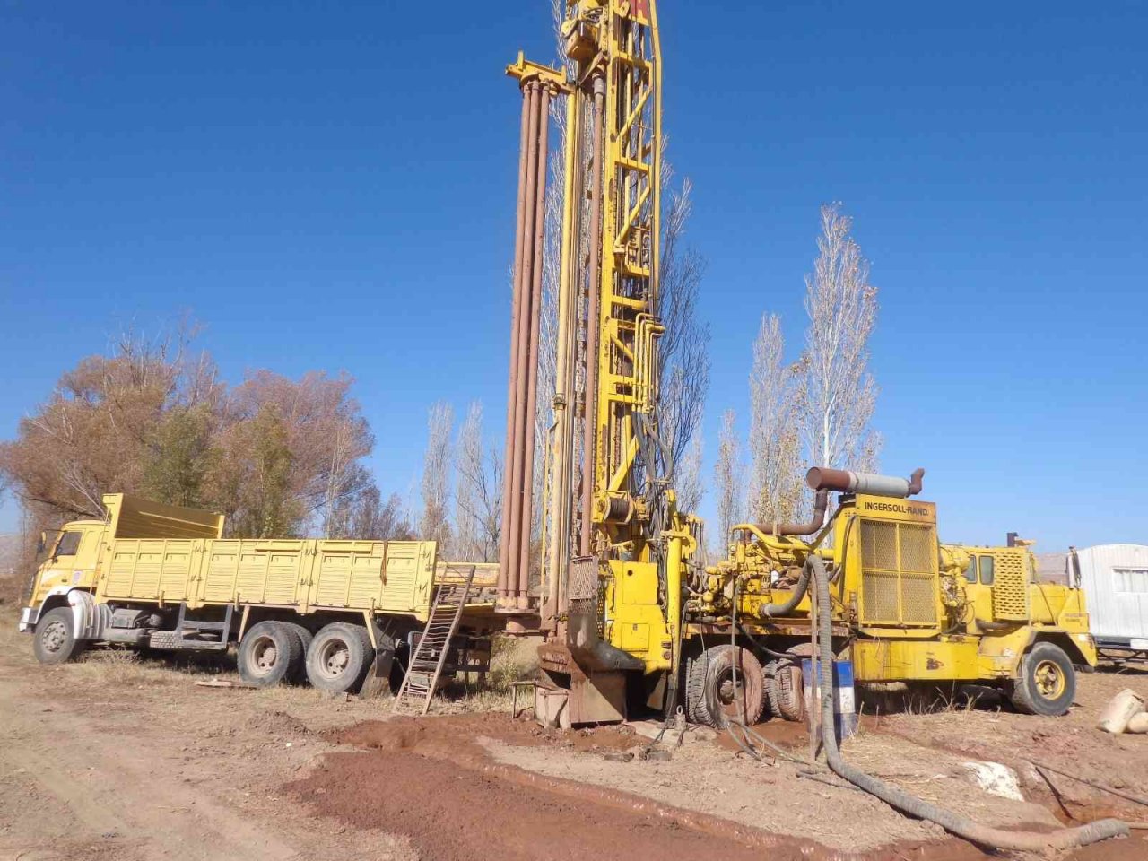 Kırsalda su ve kanalizasyon sorunu yaşayan yerler bir bir çözüme kavuşturuluyor