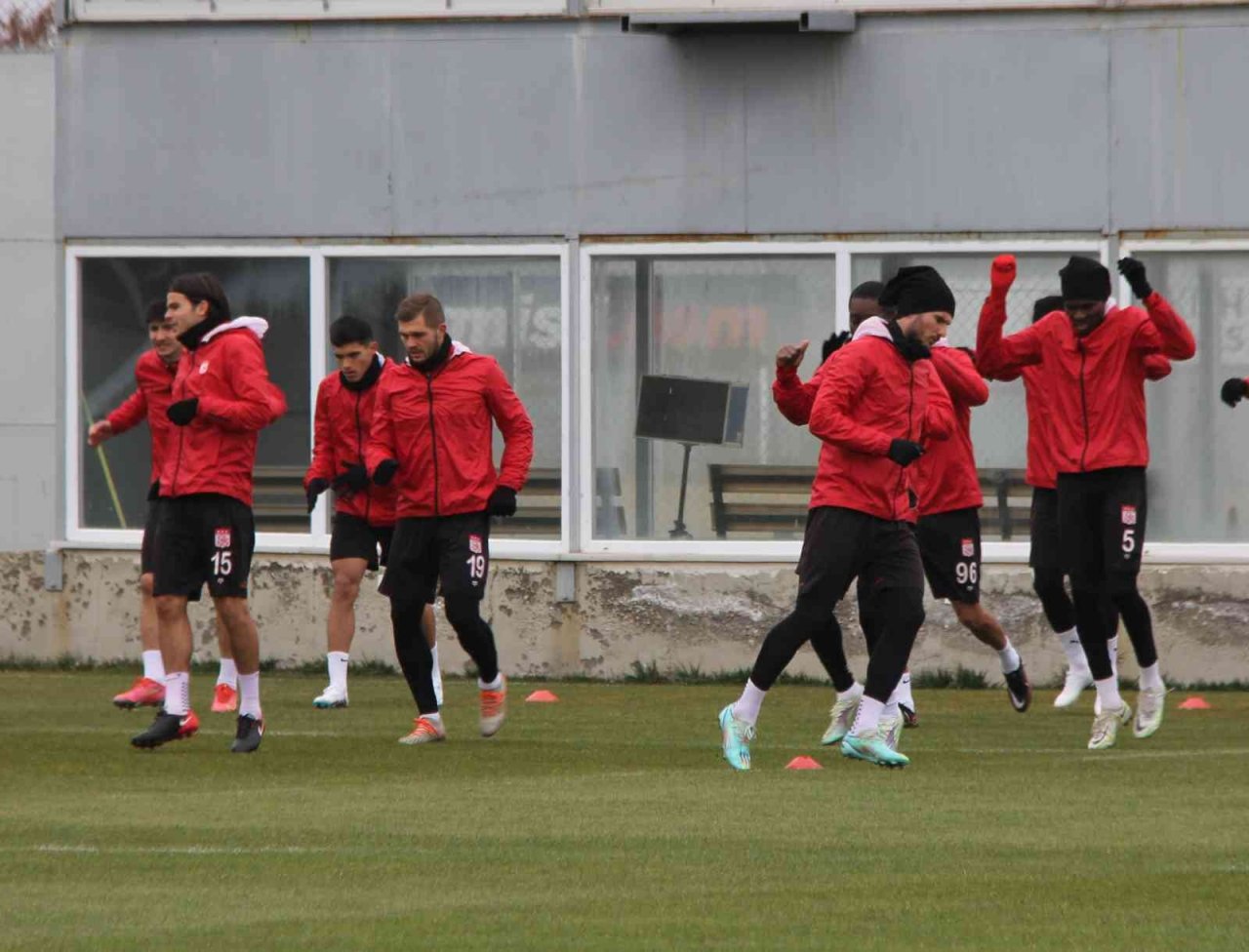 Sivasspor galibiyet için hazırlanıyor