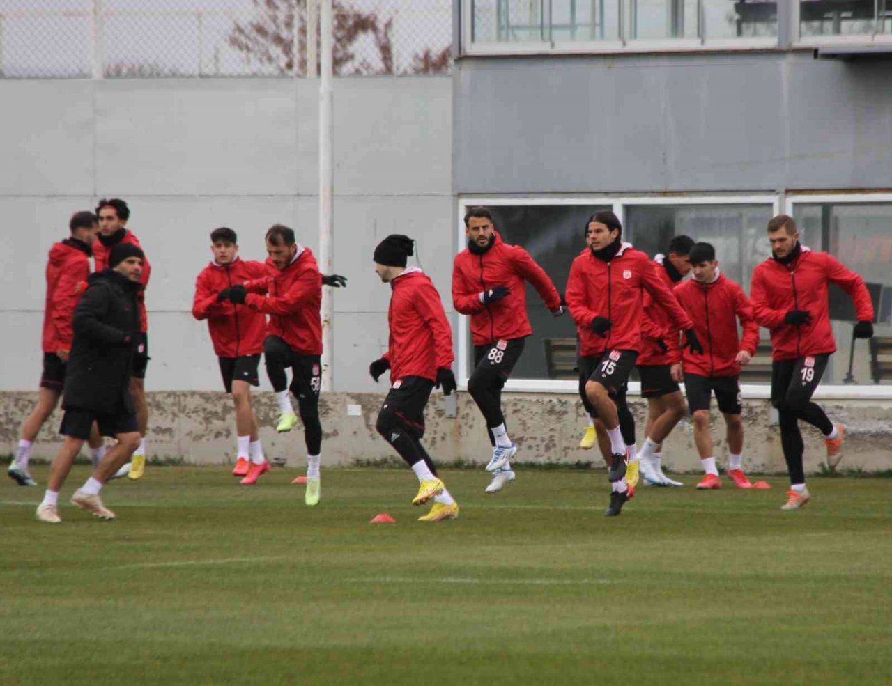 Sivasspor galibiyet için hazırlanıyor