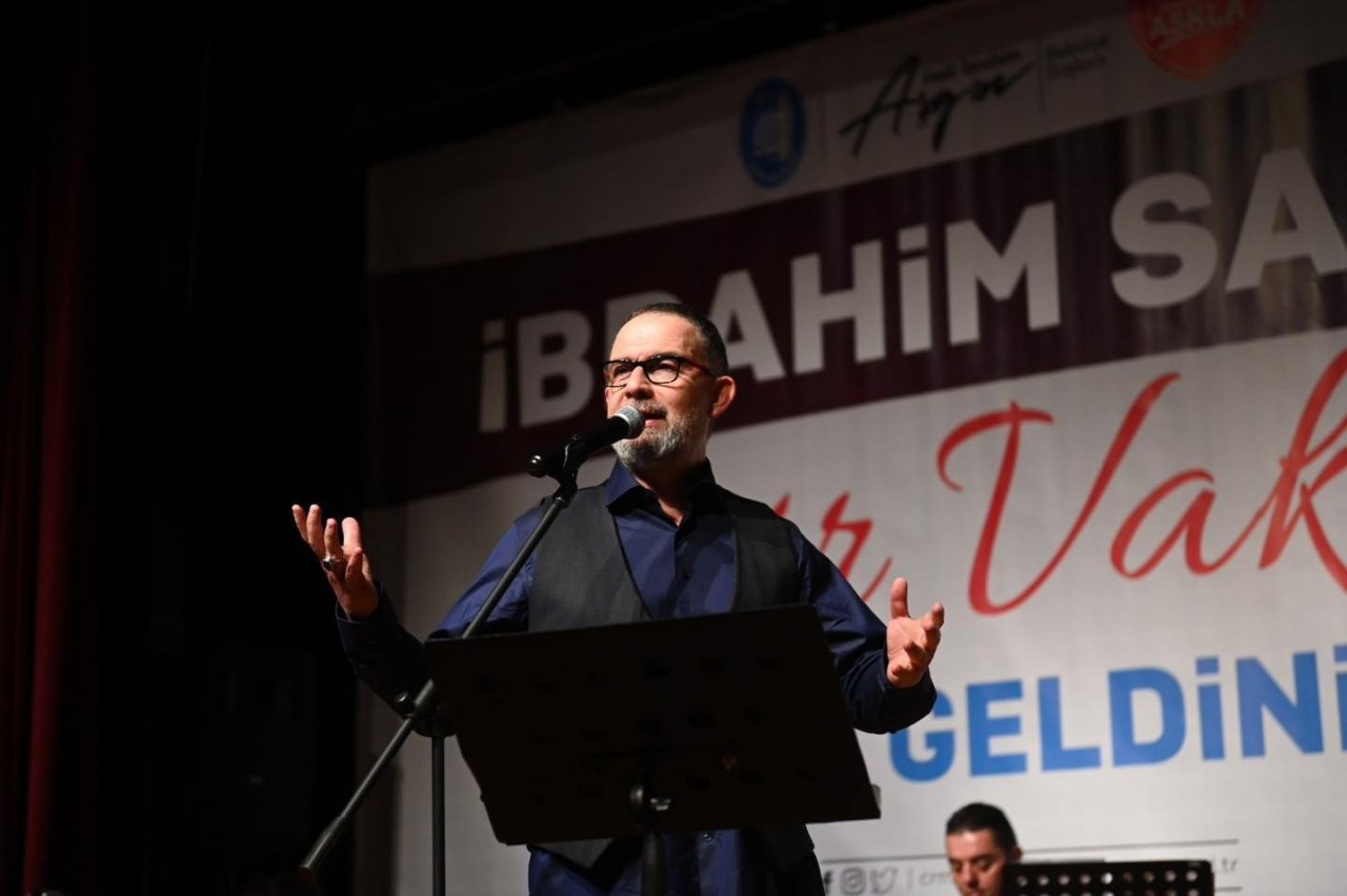 İbrahim Sadri, Çorum’da sevenleriyle buluştu