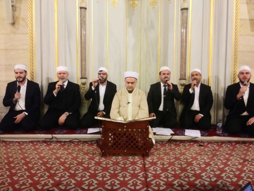 Adana’da Regaib Kandili’nde camiler dolup taştı