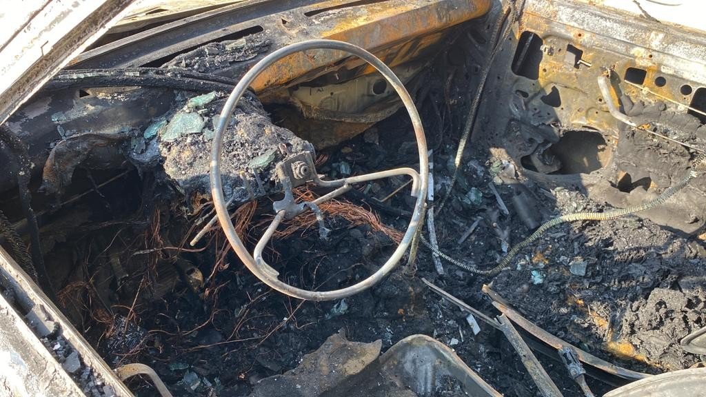 Park halindeki otomobil kundaklandı