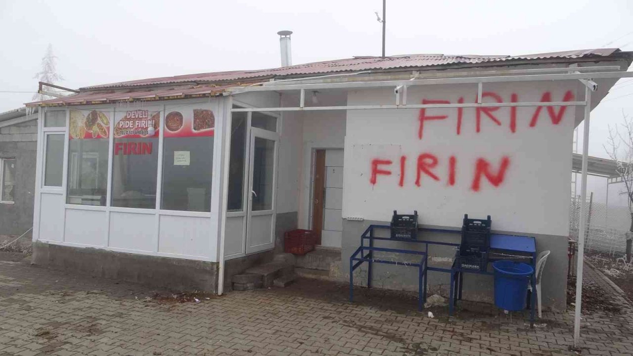 Malatya’da soğuk hava ekmek fırınını dondurdu
