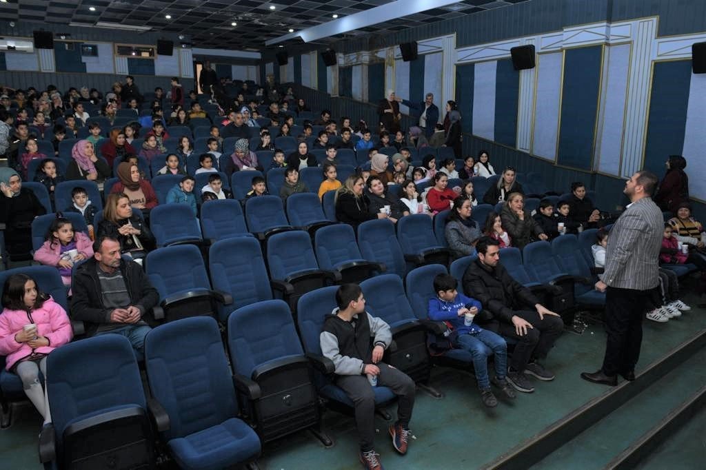 Öğrencilere sinema ve tiyatro etkinliği