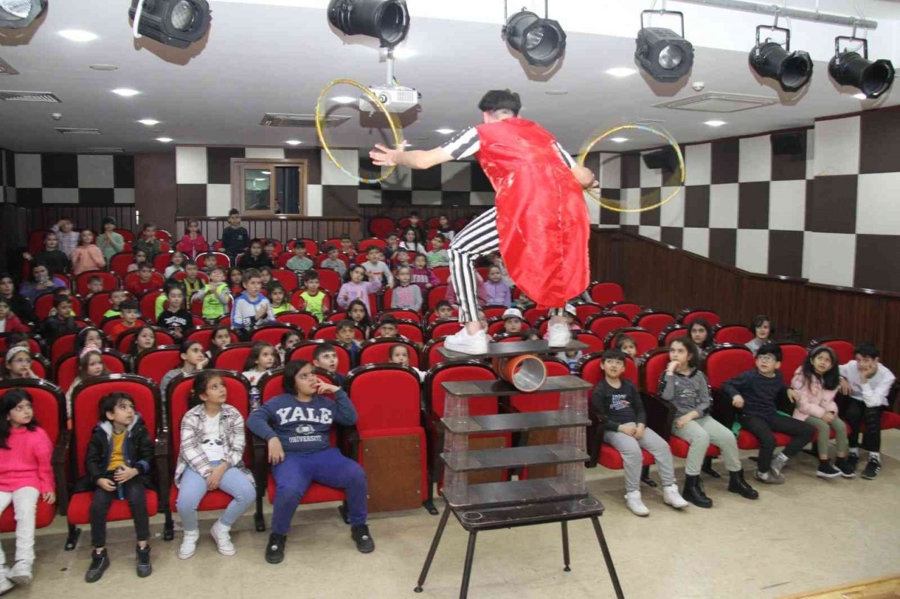 Bağcılar Belediyesi’nden karne şenliği