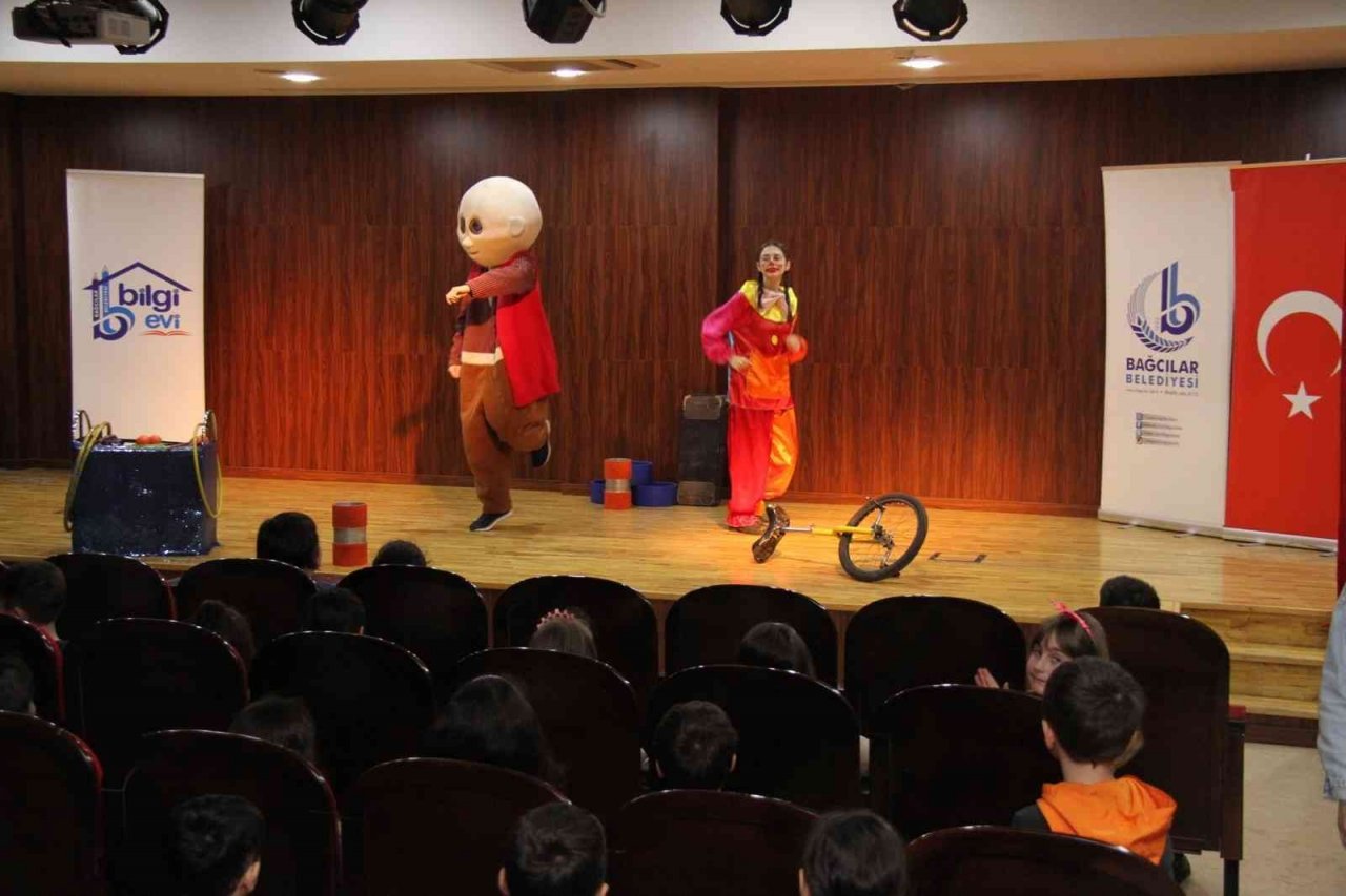 Bağcılar Belediyesi’nden karne şenliği