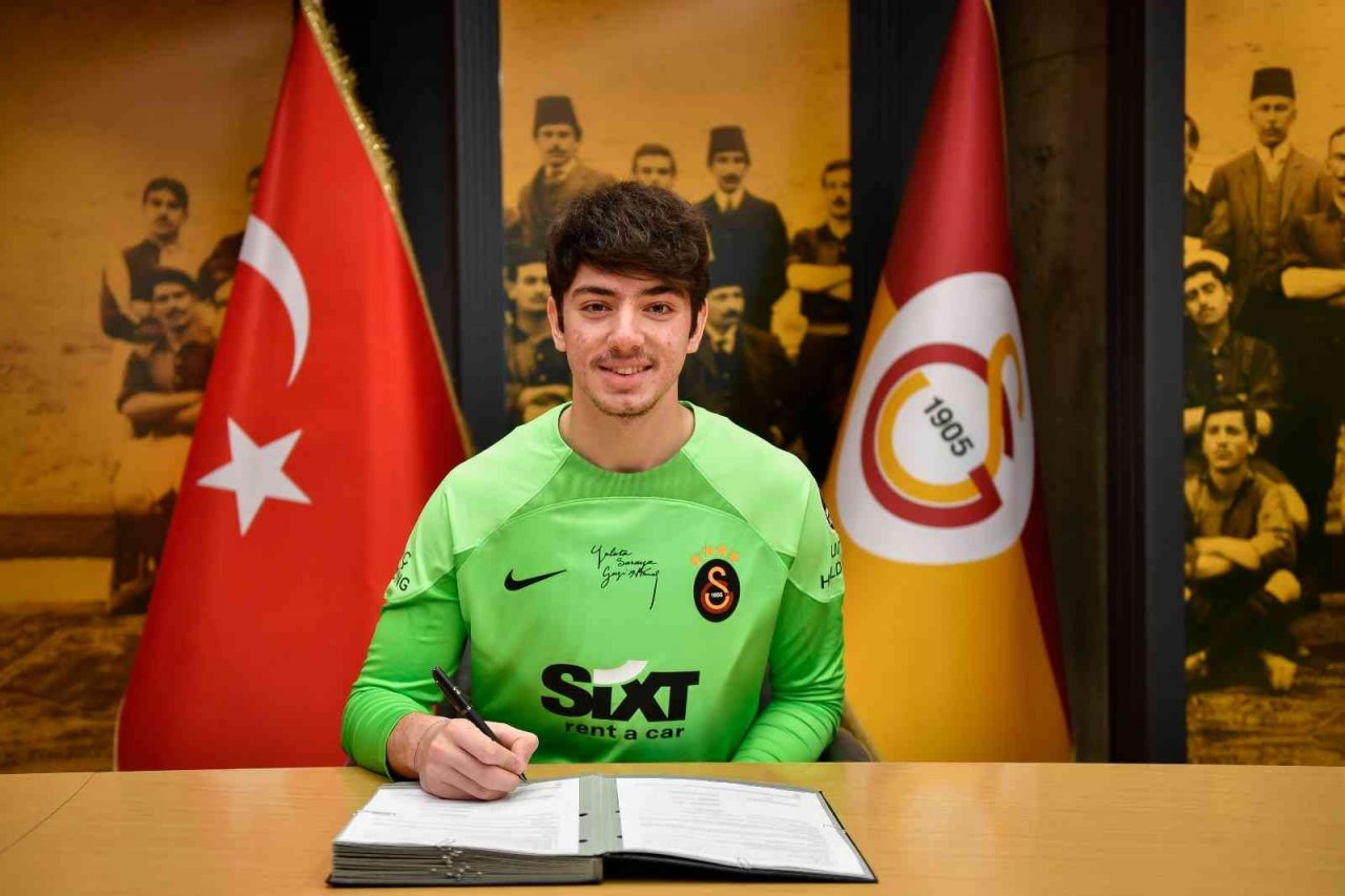Galatasaray, genç kaleci Jankat Yılmaz’ın sözleşmesini uzattı