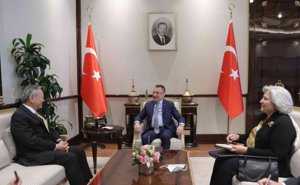 Cumhurbaşkanı Yardımcısı Oktay, Tayland Başbakan Yardımcısı ve Dış İşleri Bakanı Don Pramudwinai’yi kabul etti