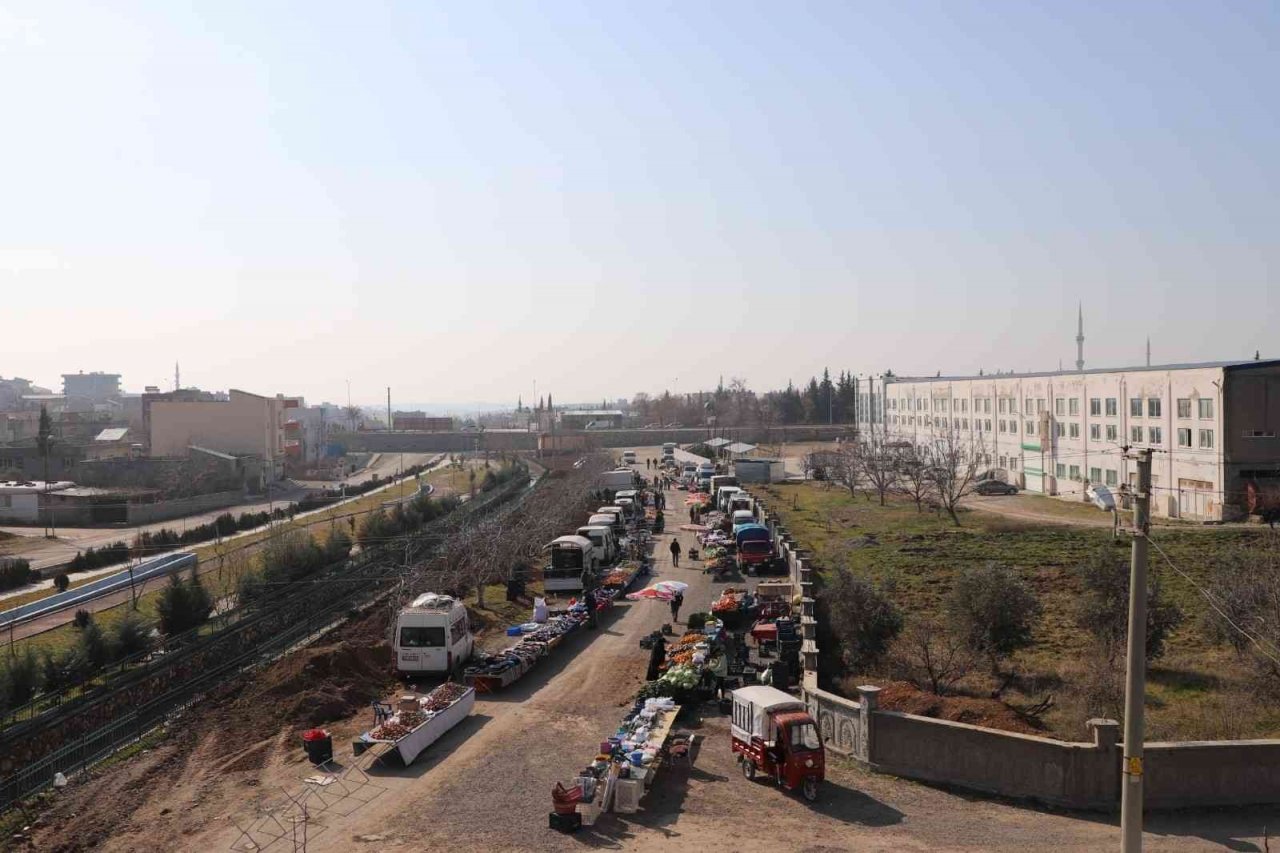 Kahta’da yeni bir semt pazarı daha kuruldu