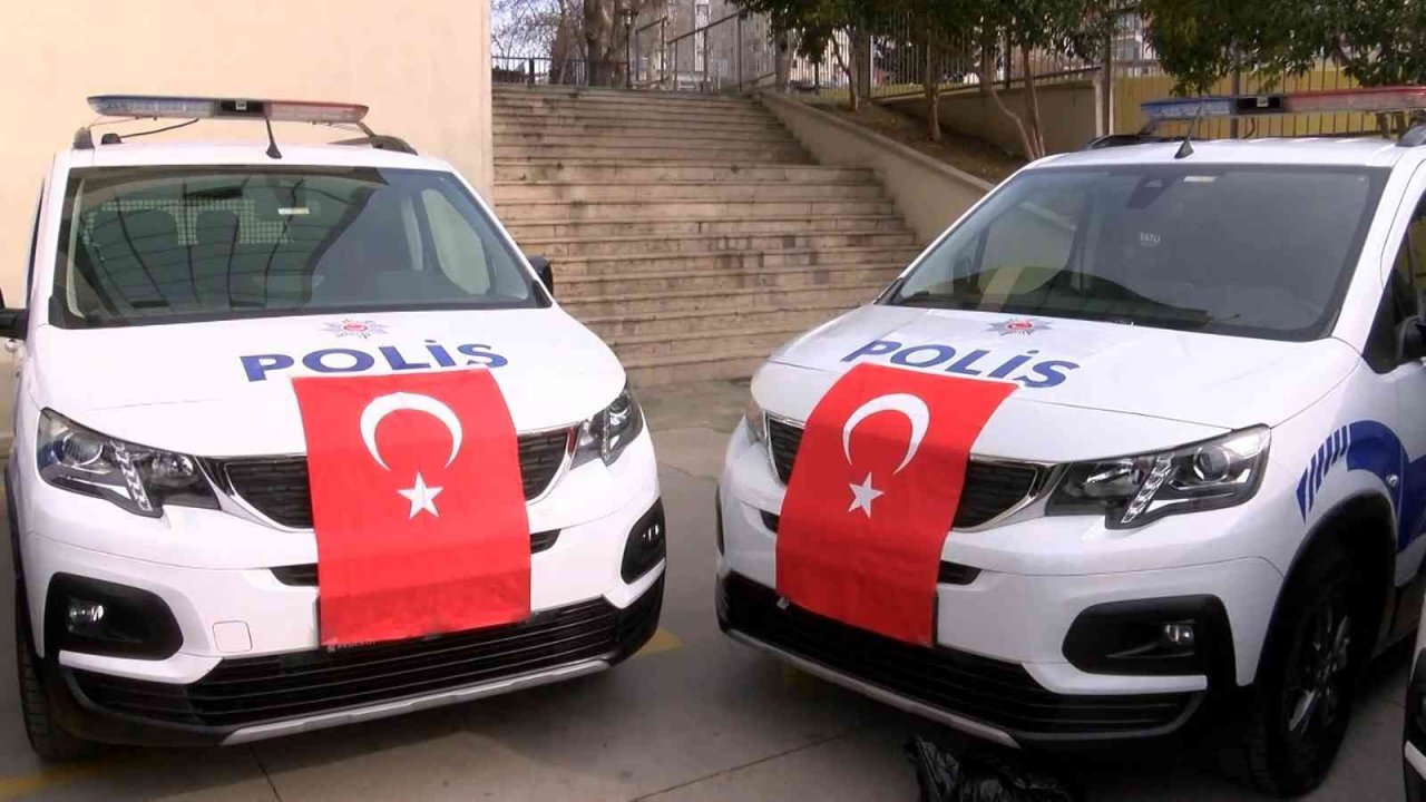 Kartal’da emniyet personeli için yeni araçlar koyun kesimi ve dualar eşliğinde alındı