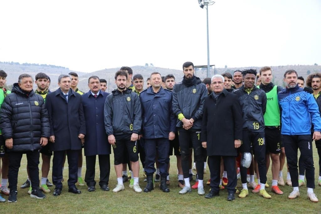 Yeni Malatyaspor’a moral ziyareti