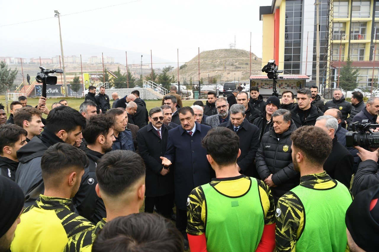 Yeni Malatyaspor’a moral ziyareti