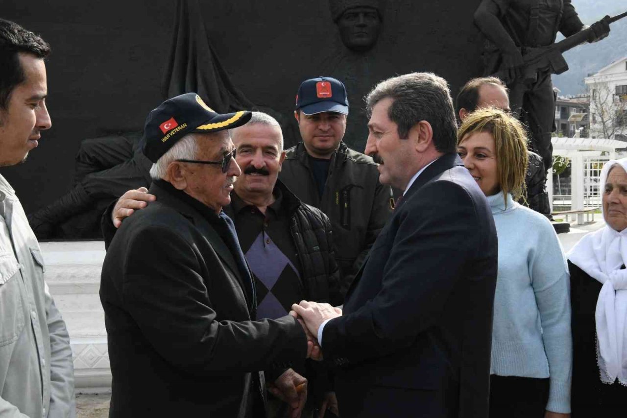 Vali Tavlı, Fethiye’de şehit aileleri ve gaziler ile bir araya geldi