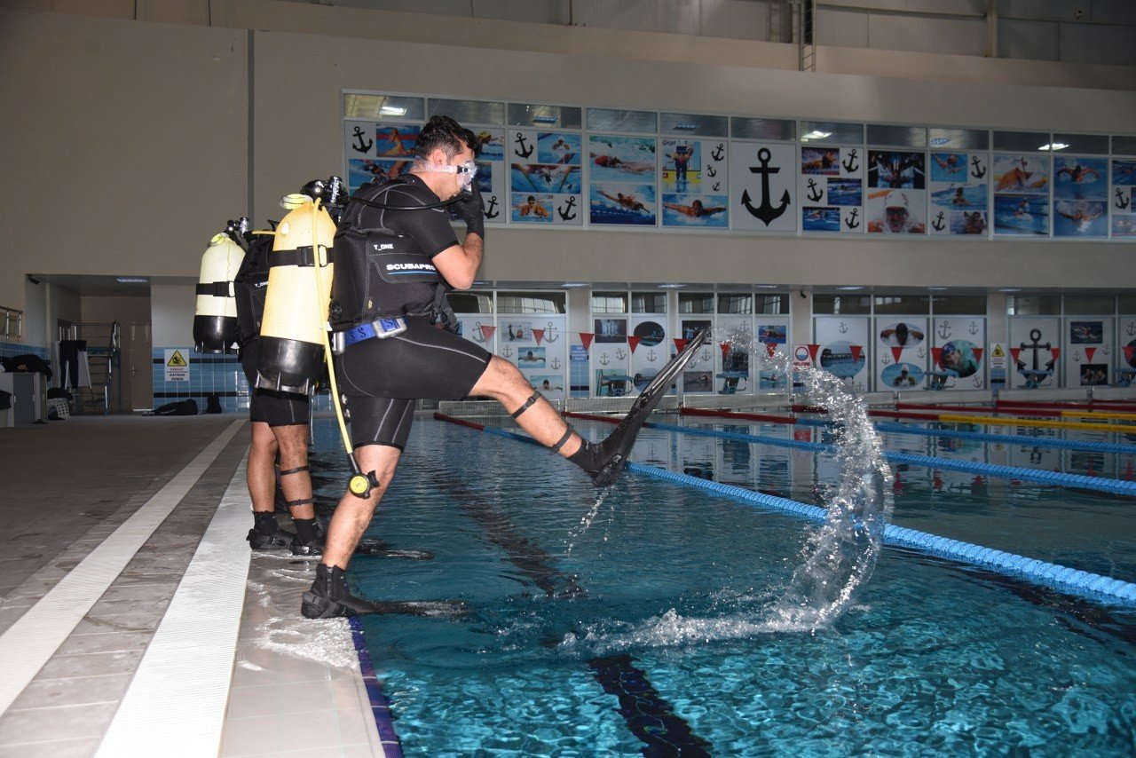 Osmaniye Belediyesi su altı ve su üstü kurtarma ekibi göreve hazır