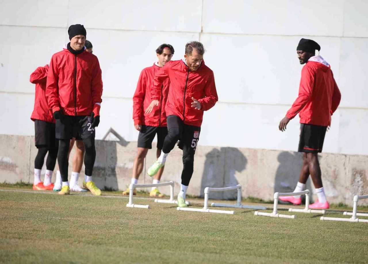 Sivasspor, Adana Demirspor maçına iddialı hazırlanıyor