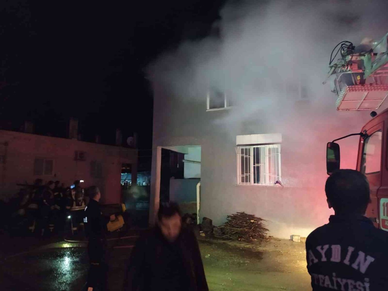 Aydın’da çıkan yangında bir ev kullanılamaz hale geldi