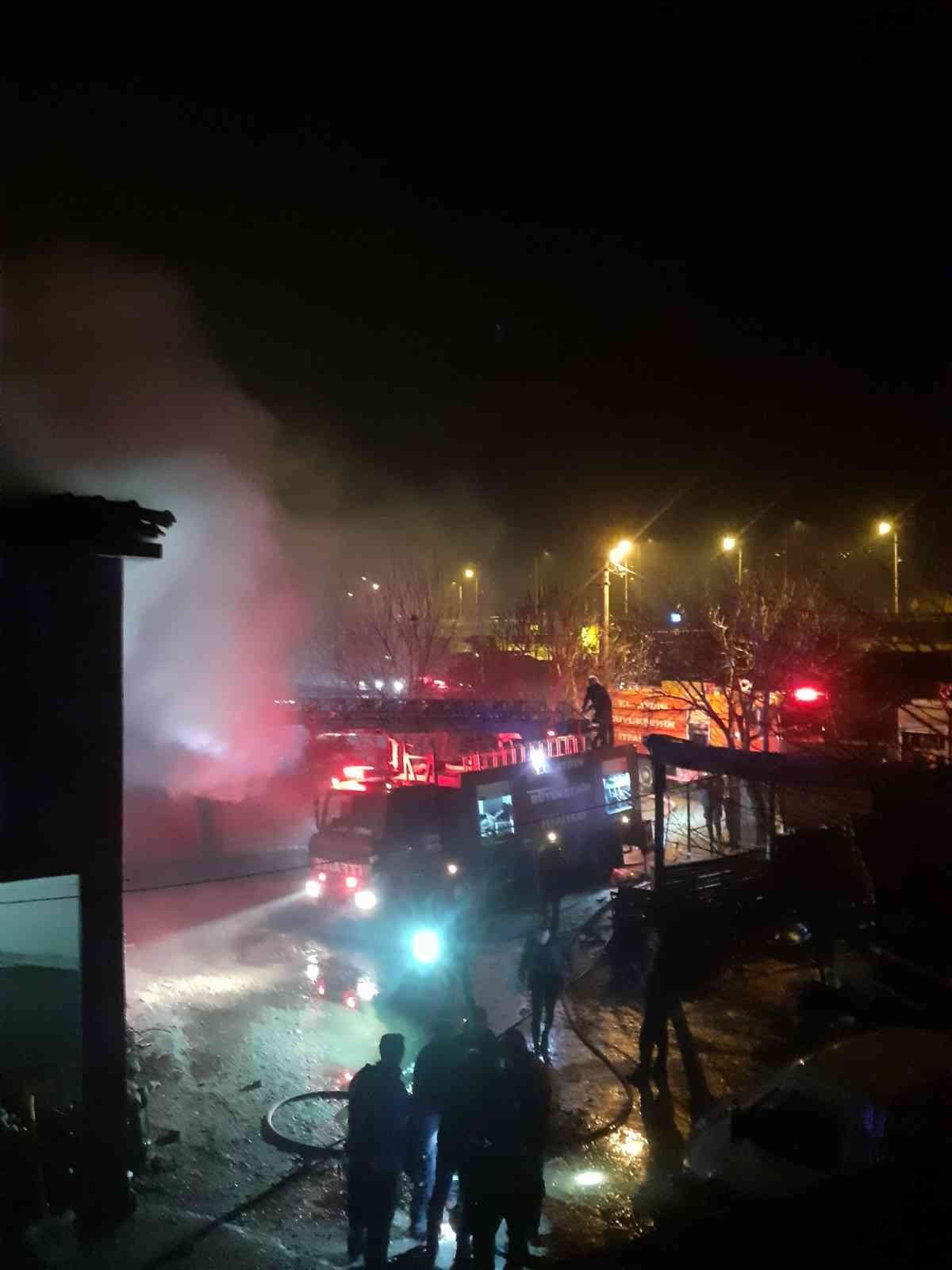 Aydın’da çıkan yangında bir ev kullanılamaz hale geldi