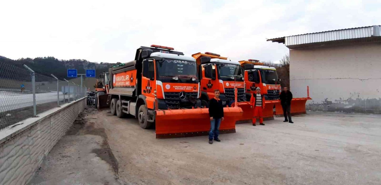 Ekipler karla mücadeleye hazır