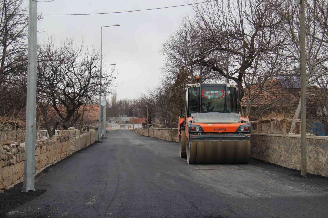 Bünyan’da asfaltlama çalışmaları sürüyor